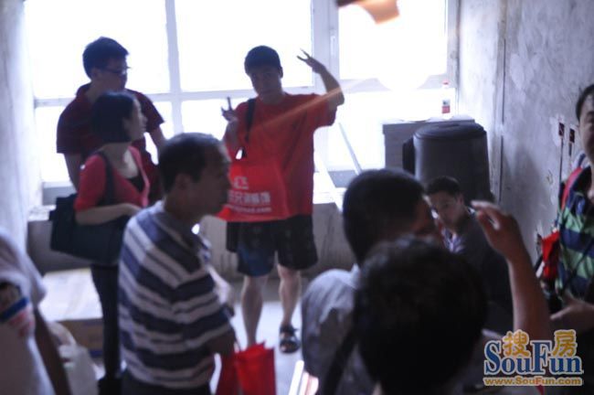 5月20号，像素南区业主参观考察崔氏兄弟样板间活动圆满结束