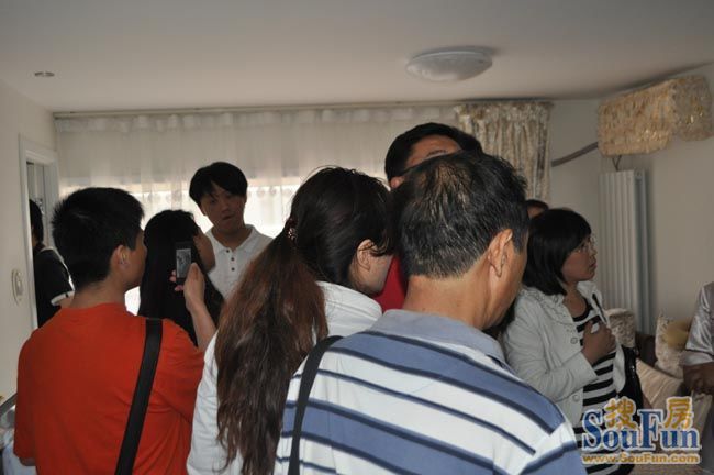 5月20号，像素南区业主参观考察崔氏兄弟样板间活动圆满结束